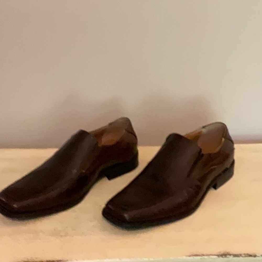 Joseph Abboud Brown Leather Slip-On Loafers NWOT - Picture 3 of 6